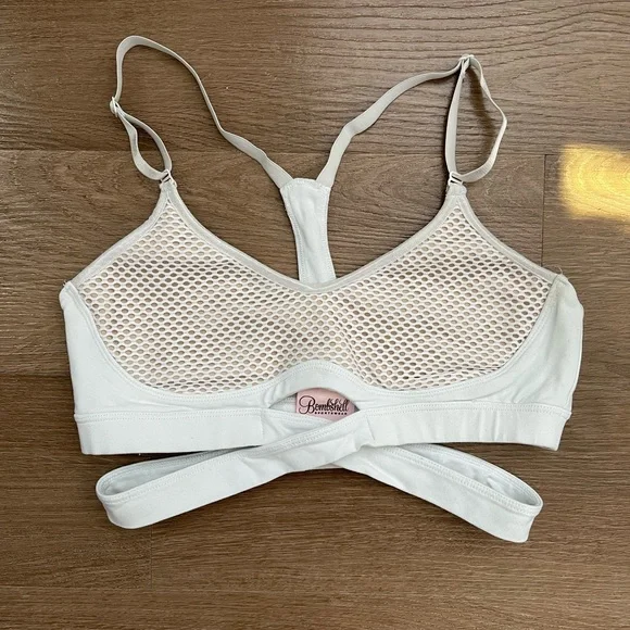 💣🔥Bombshell Sportswear Butterfly Sports Bra — White - Picture 4 of 7